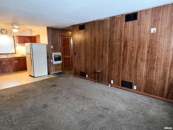 a bathroom with a bathtub and shower curtain
