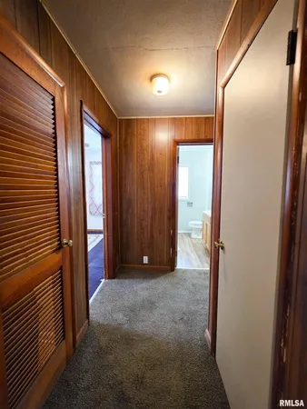 $99,500 | 103 Watkins Street, Cisne, IL 62823