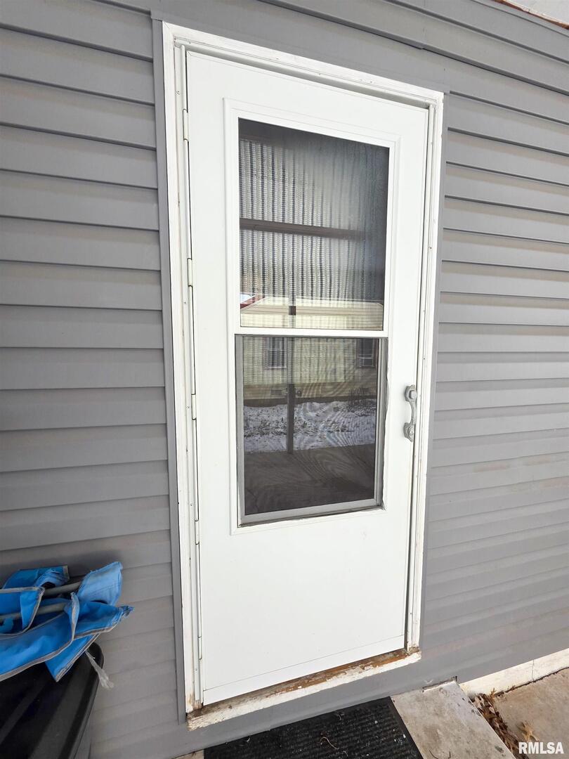 103 Watkins Street Cisne, IL 62823 - Photo 77 of 85 a view of door