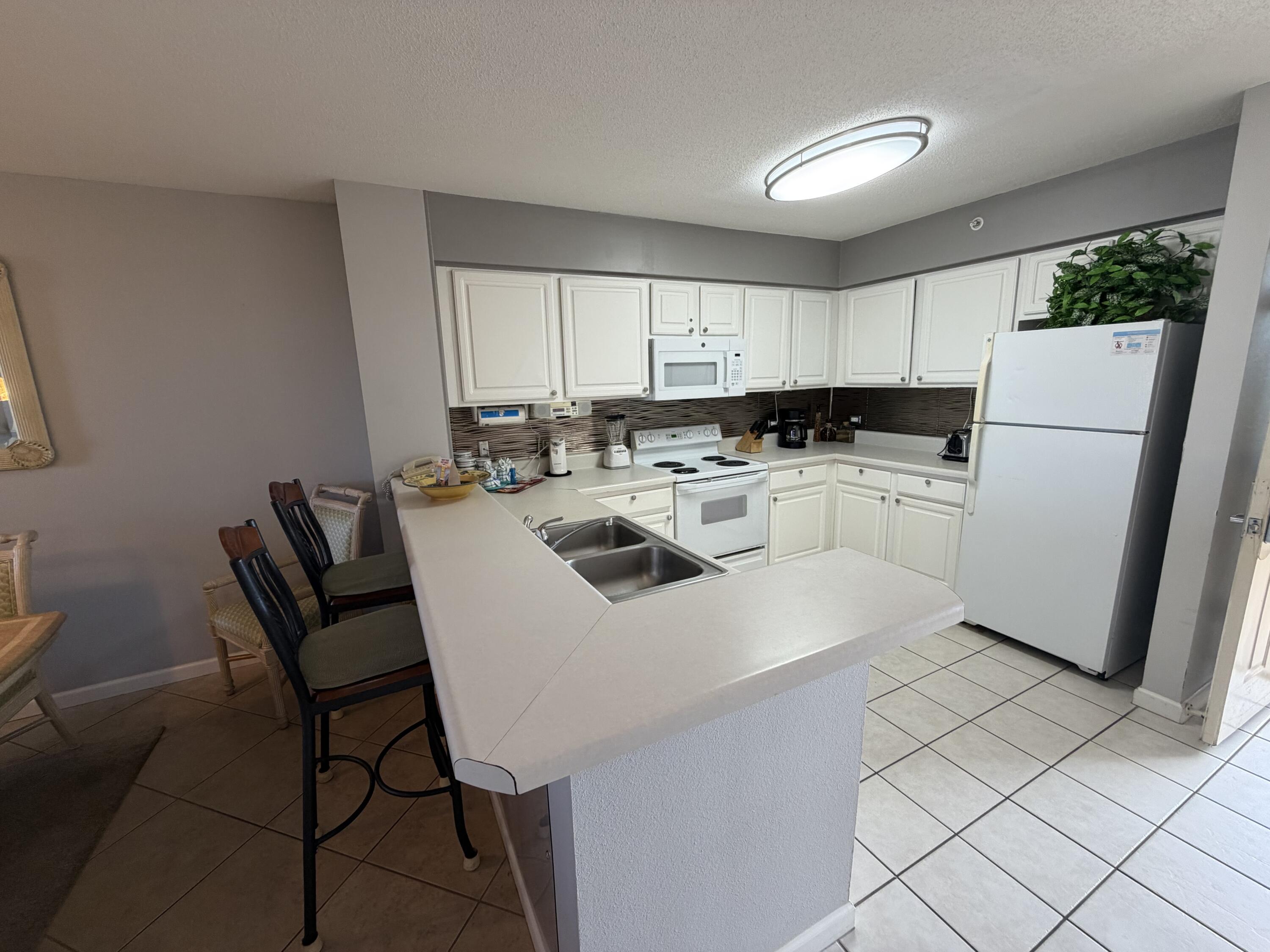 970 Highway 98, Unit 303 Destin, FL 32541 - Photo 6 of 27 IMG_1472