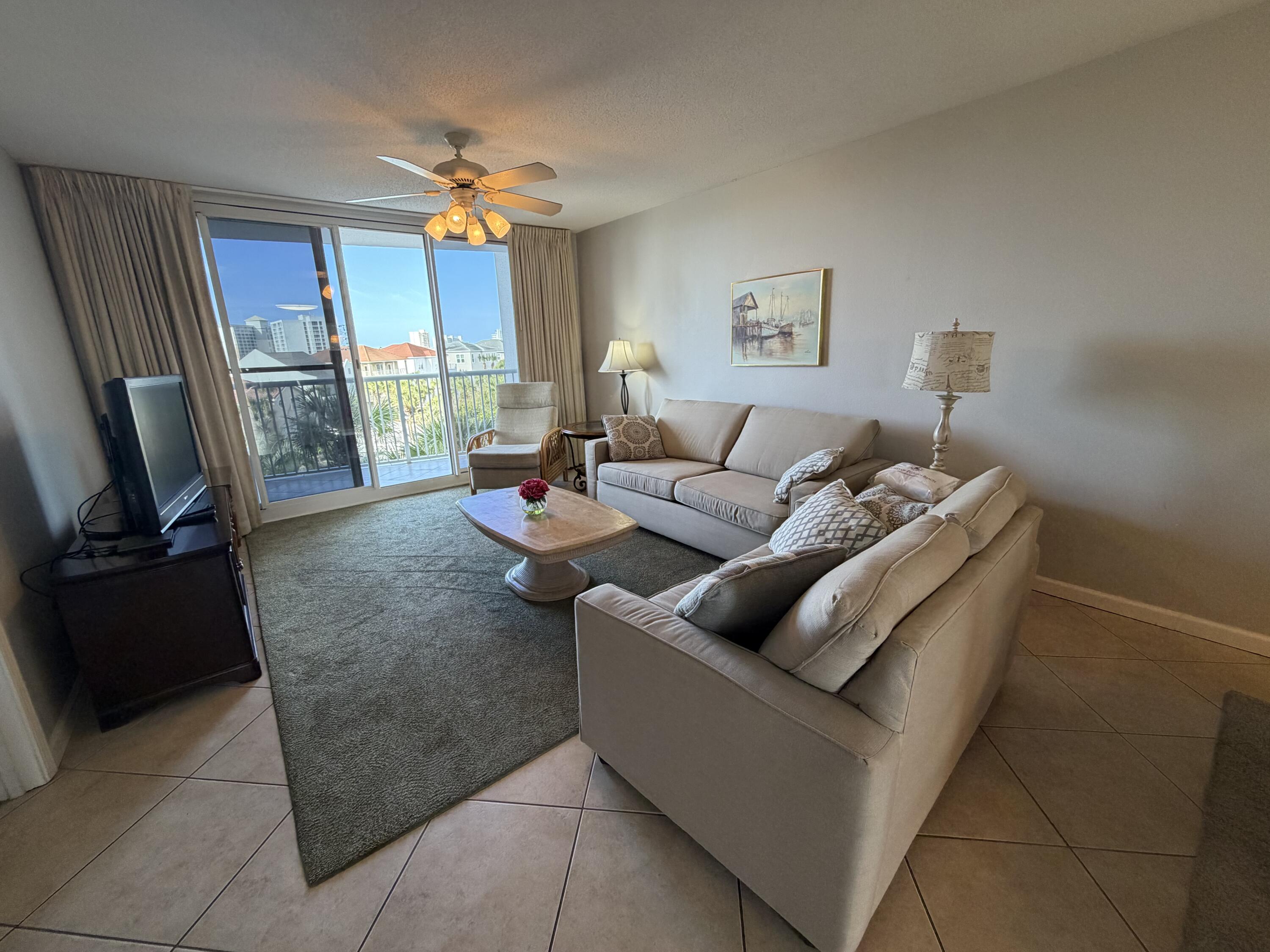 970 Highway 98, Unit 303 Destin, FL 32541 - Photo 9 of 27 IMG_1465 (1)