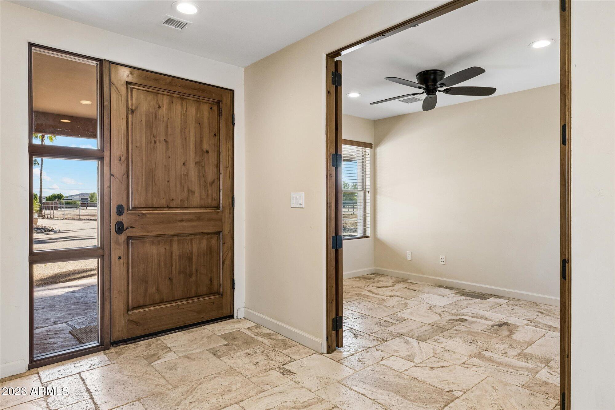1440 West Irvine Road Phoenix, AZ 85086 - Photo 5 of 57 Foyer & Office