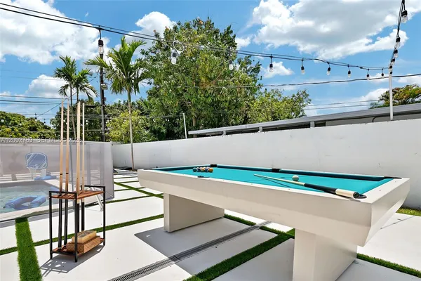 $4,600 | 301 Southwest 30th Court, Miami, FL 33135