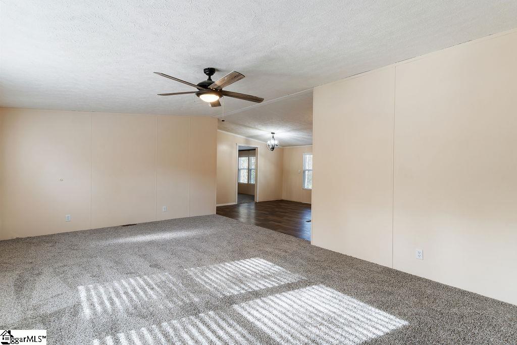 227 Murrell Road Greenville, SC 29605 - Photo 11 of 40