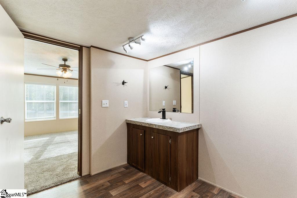 227 Murrell Road Greenville, SC 29605 - Photo 17 of 40