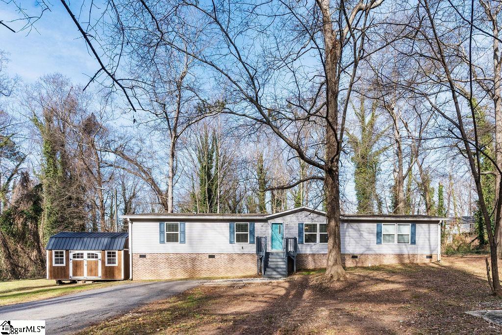 227 Murrell Road Greenville, SC 29605 - Photo 2 of 40