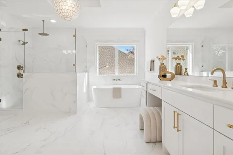 $1,799,000 | 6234 Lakeshore Drive, Dallas, TX 75214