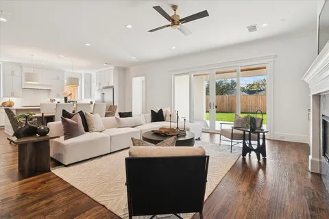 $1,799,000 | 6234 Lakeshore Drive, Dallas, TX 75214