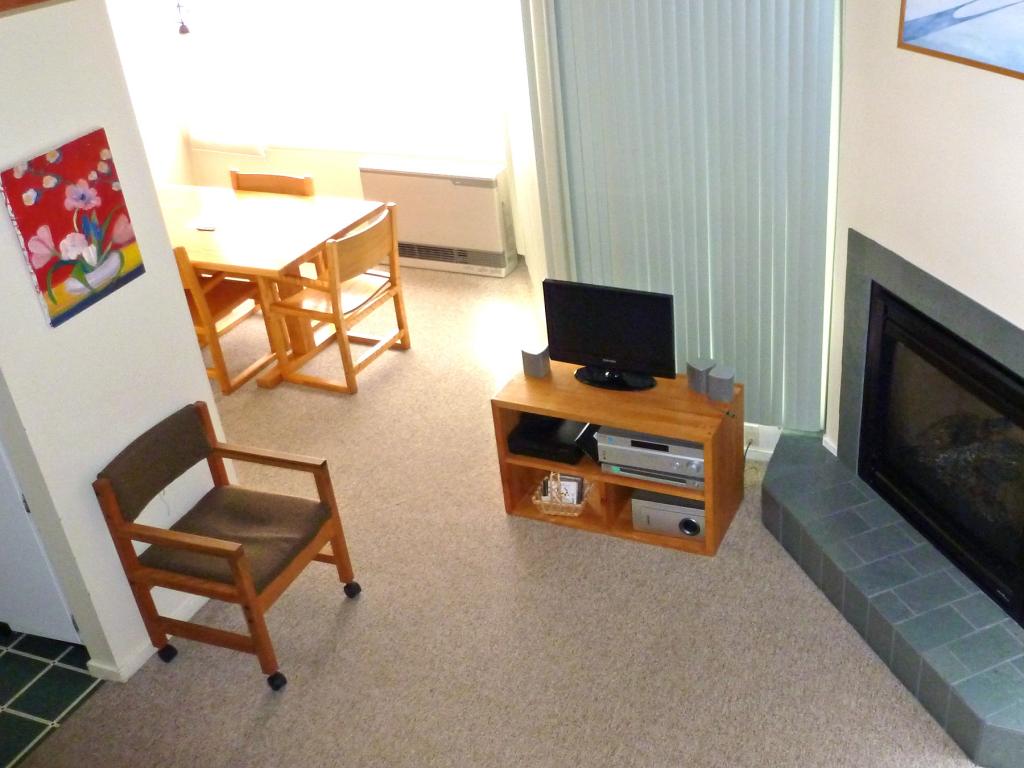 18 Bridges, Unit 18 Warren, VT 05674 - Photo 4 of 14 Gallery Image 4