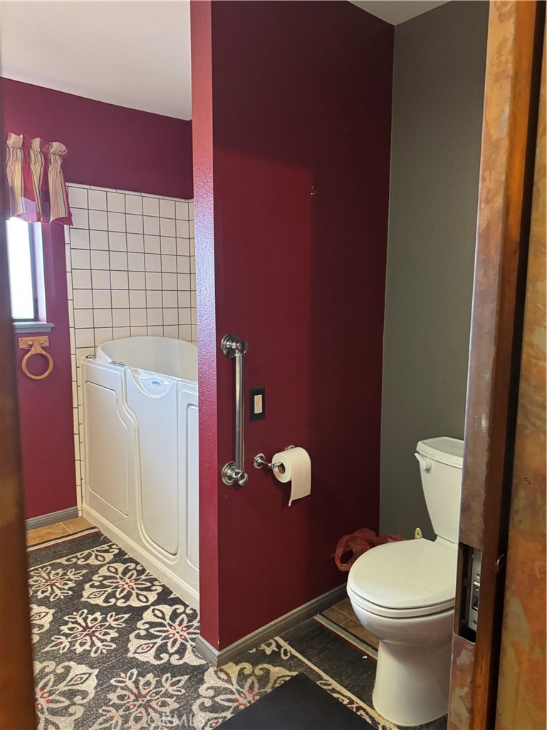 18965 Siskiyou Road Apple Valley, CA 92307 - Photo 19 of 28