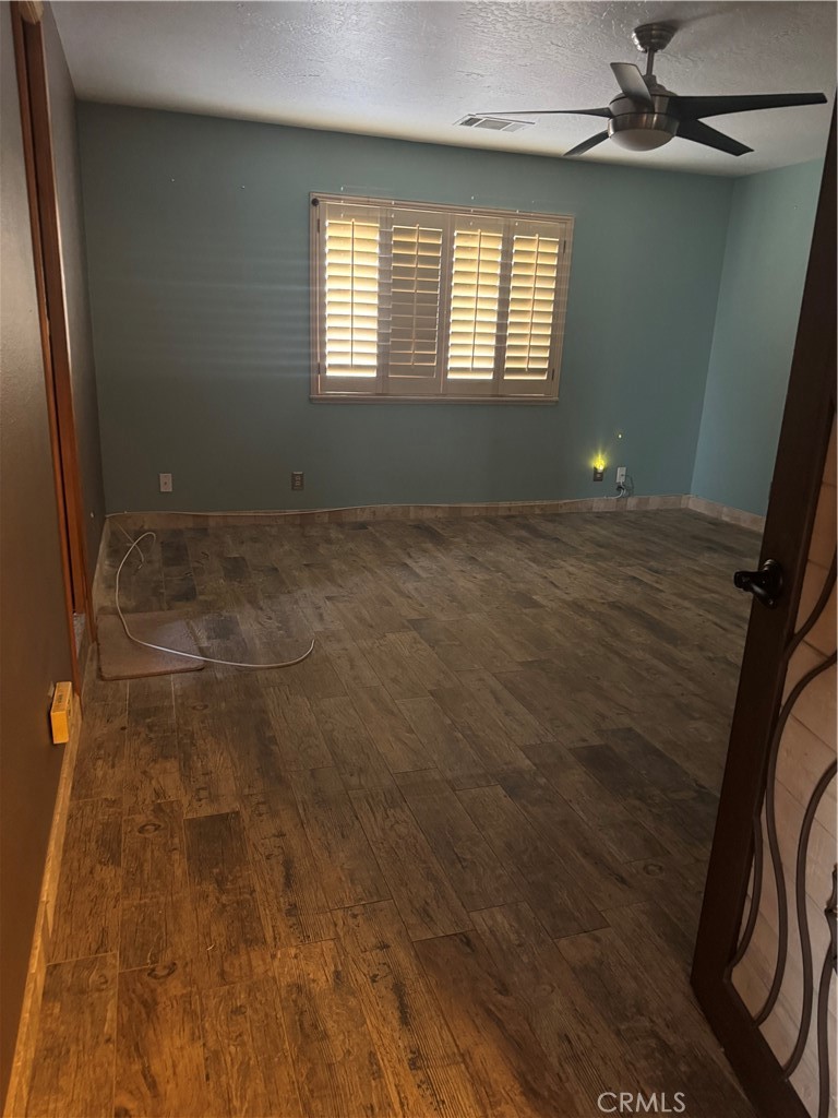 18965 Siskiyou Road Apple Valley, CA 92307 - Photo 20 of 28