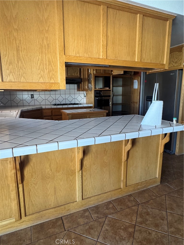 18965 Siskiyou Road Apple Valley, CA 92307 - Photo 7 of 28