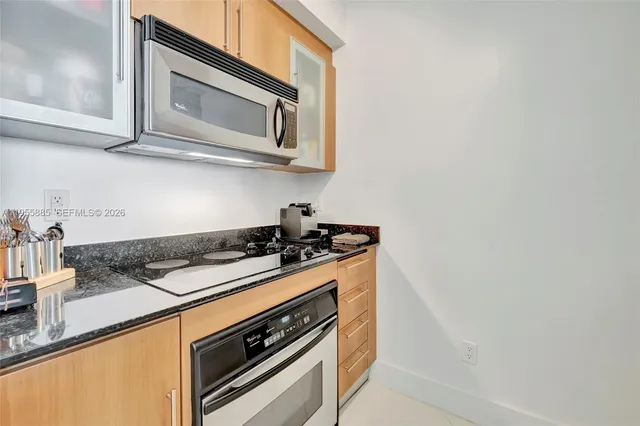 $500,000 | 325 South Biscayne Boulevard, Unit 2616, Miami, FL 33131