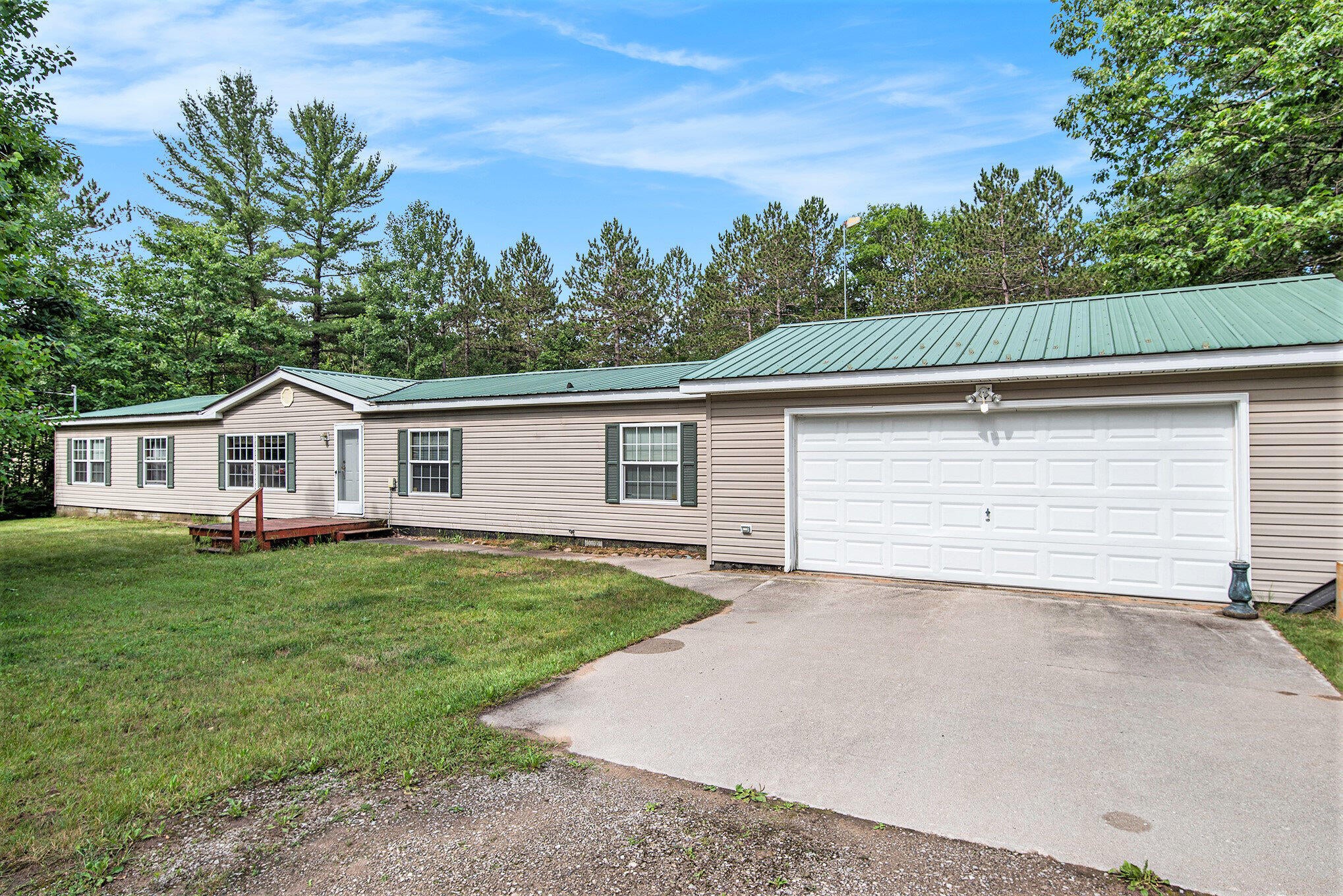 10625 Upper Mograin Road Cheboygan, MI 49721 - Photo 21 of 24 Gallery Image 21