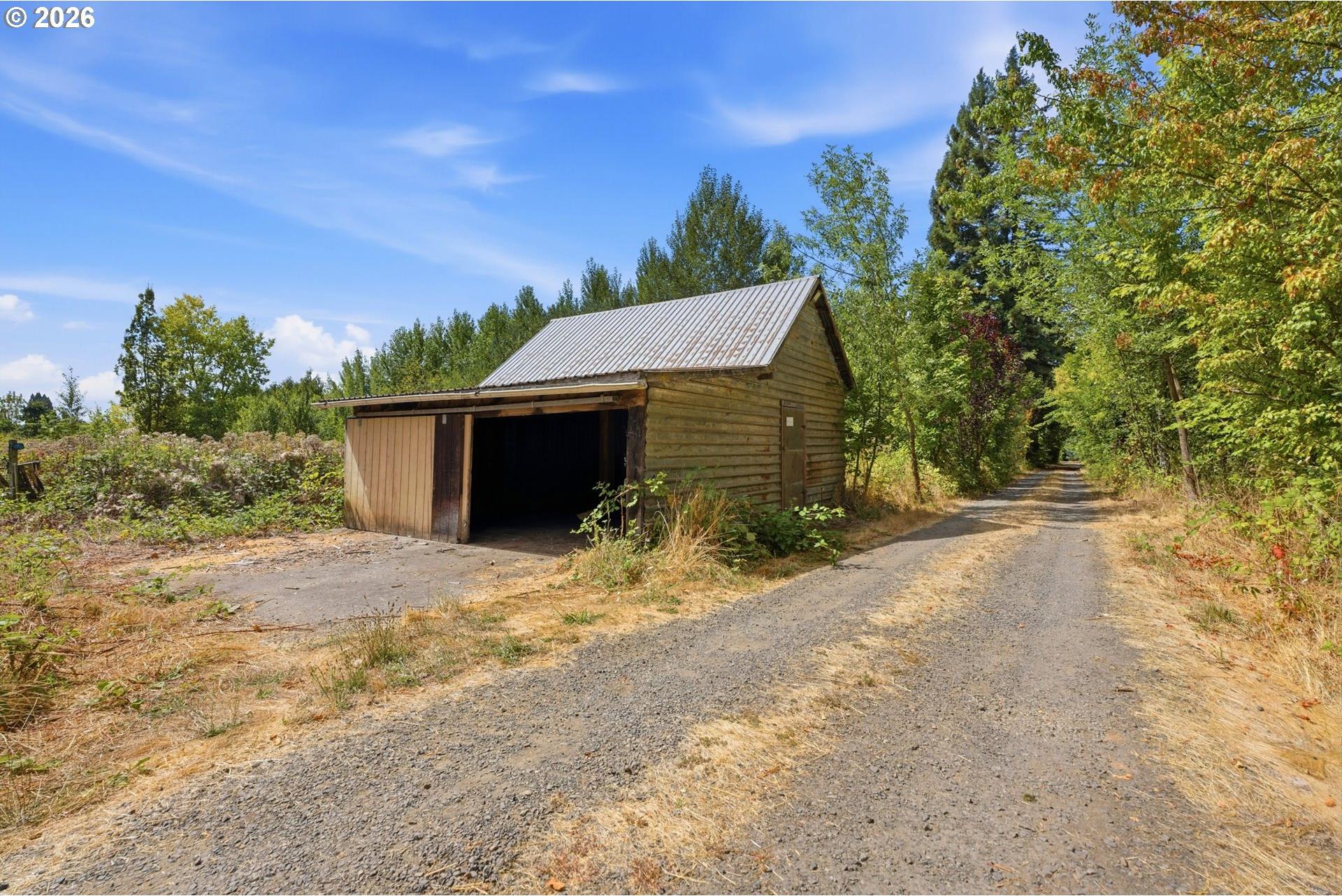 17433 Marsh Road Northeast Woodburn, OR 97071 - Photo 24 of 39 Gallery Image 24