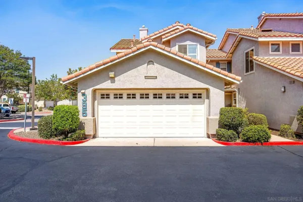 $725,000 | 395 Whispering Willow Drive, Unit D, Santee, CA 92071