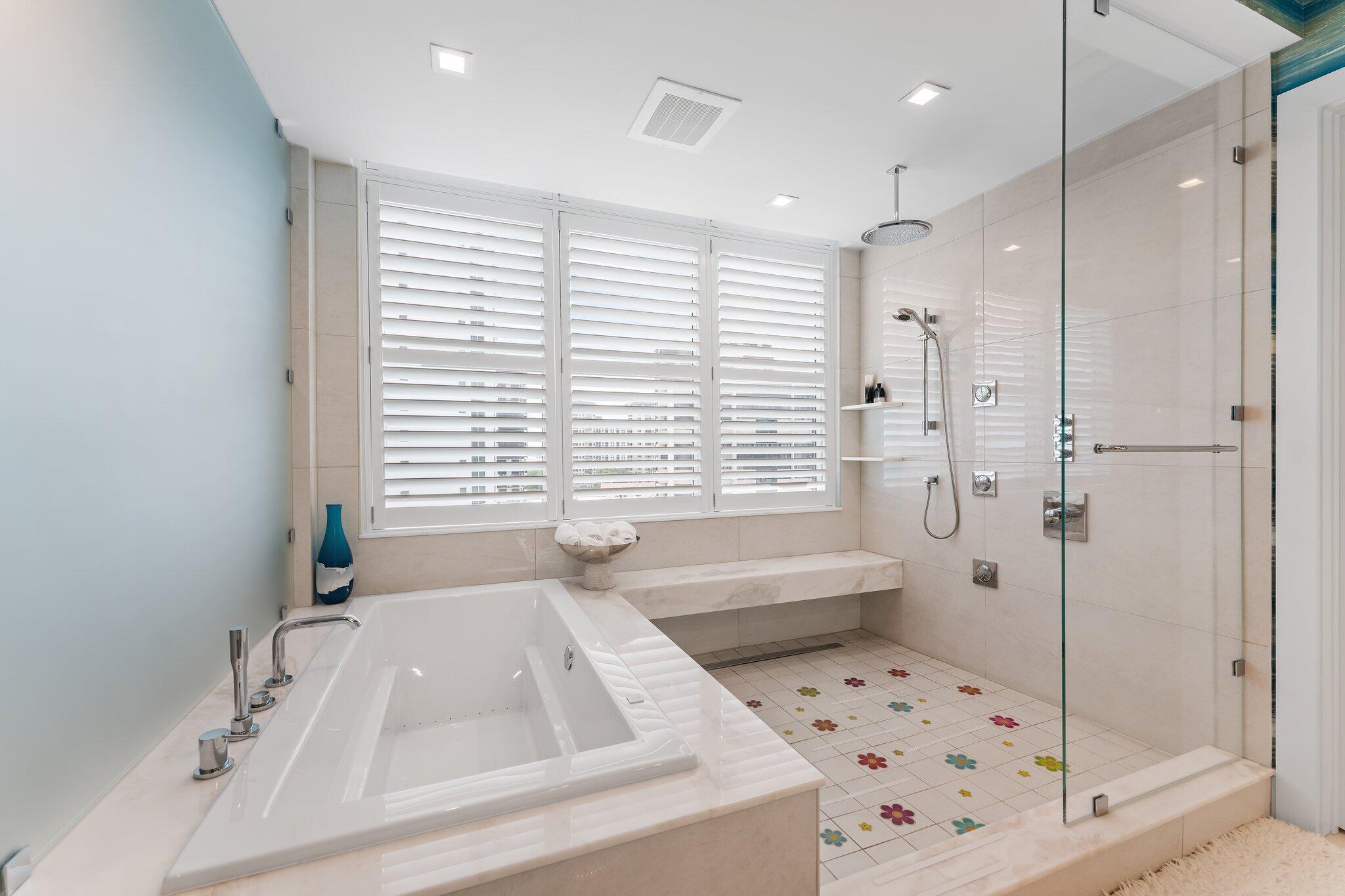 5000 North Ocean Drive, Unit 1003 Singer Island, FL 33404 - Photo 18 of 134 Primary Bath