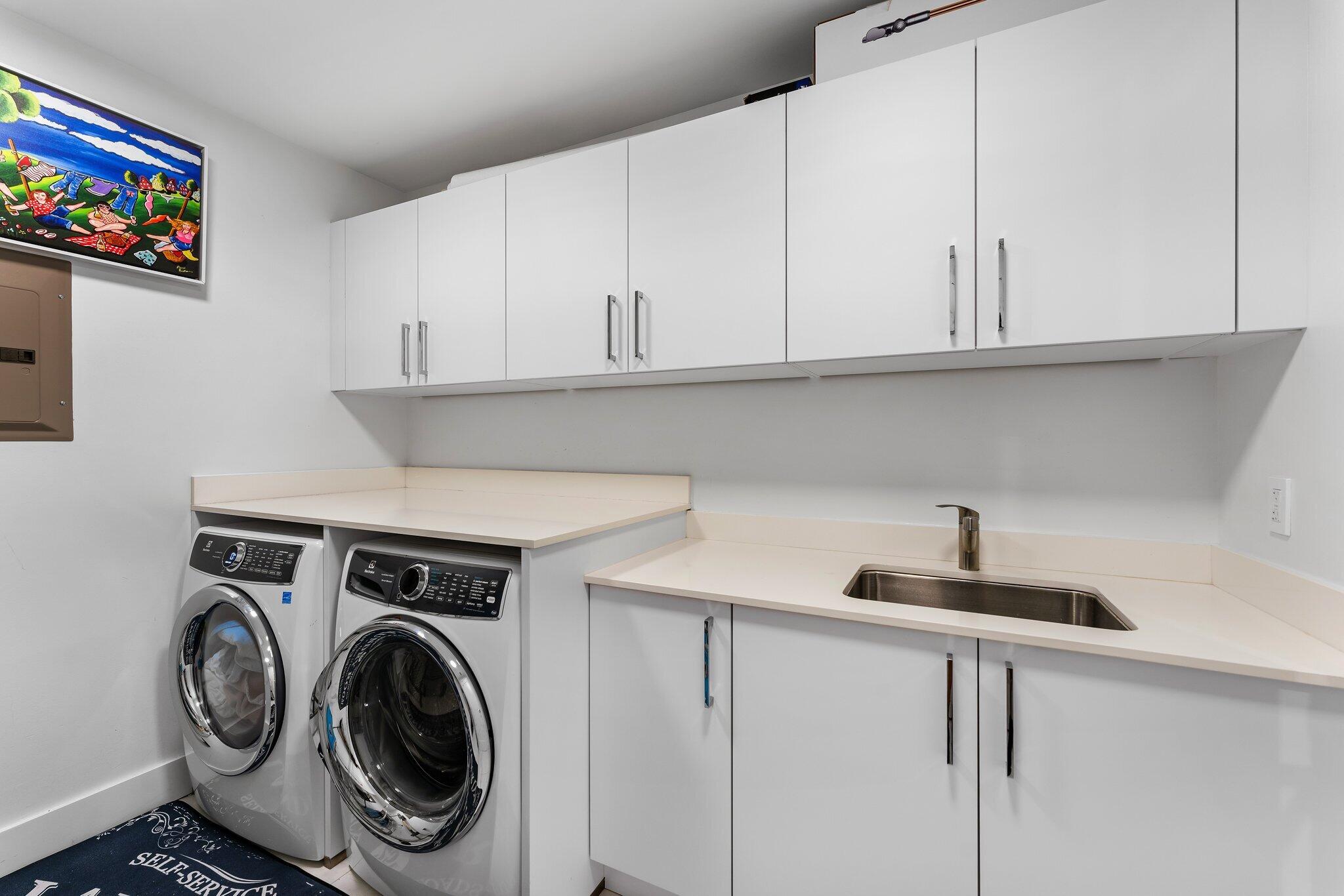 5000 North Ocean Drive, Unit 1003 Singer Island, FL 33404 - Photo 30 of 134 Laundry Room