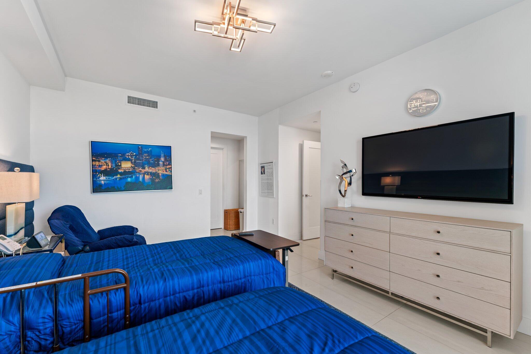 5000 North Ocean Drive, Unit 1003 Singer Island, FL 33404 - Photo 34 of 134 Guest Bedroom # 3