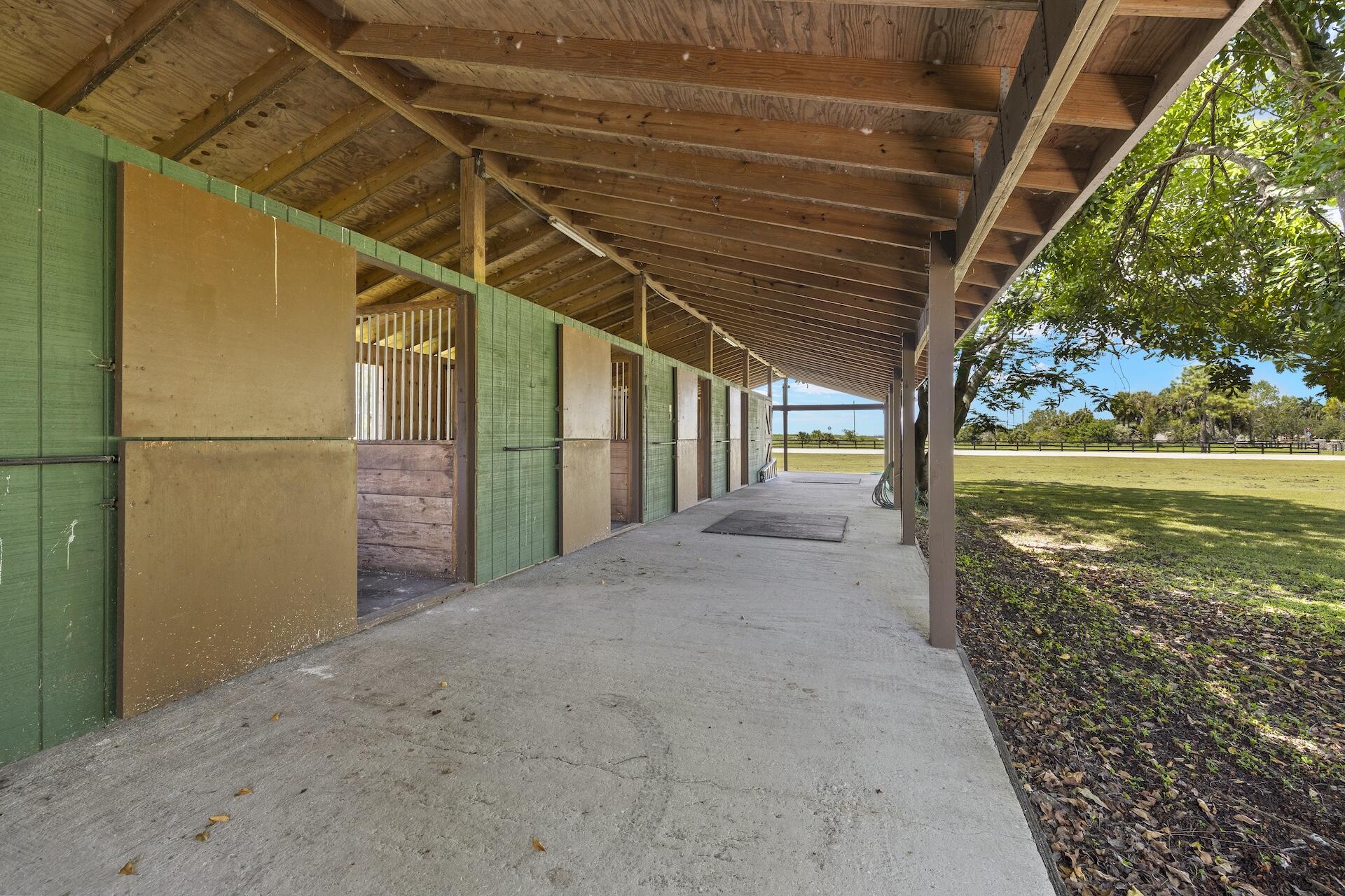16031 Rustic Road Wellington, FL 33470 - Photo 3 of 11