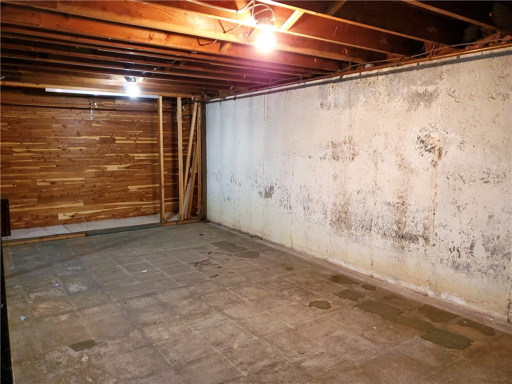 430 Reservoir Road Burrillville, RI 02859 - Photo 22 of 25