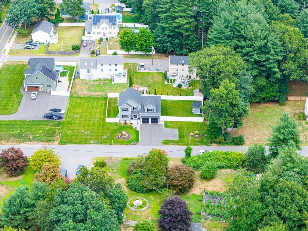 2 Sequoia Street Billerica, MA 01821 - Photo 39 of 42 Gallery Image 39