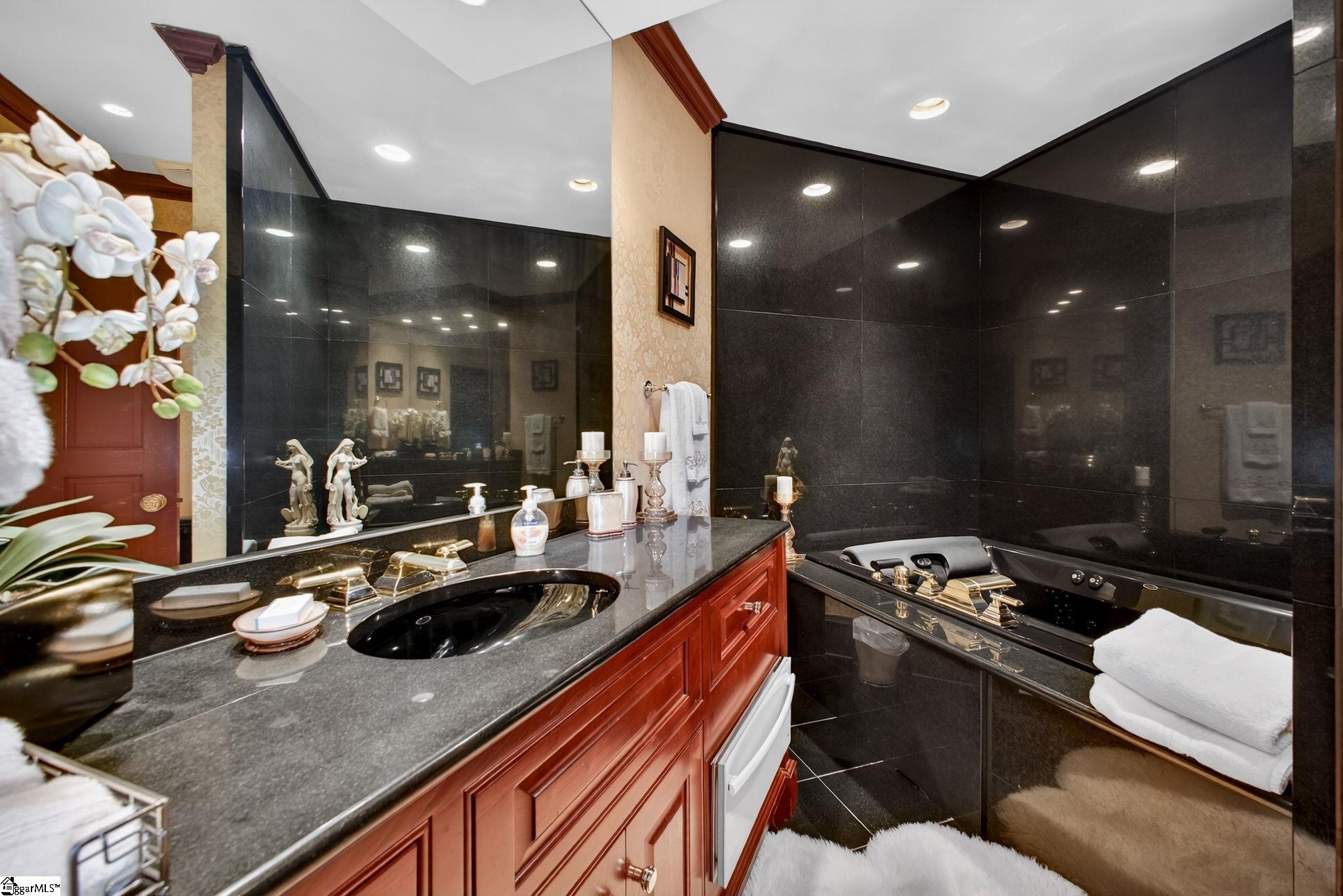 101 Tuscany Way Greer, SC 29650 - Photo 24 of 48