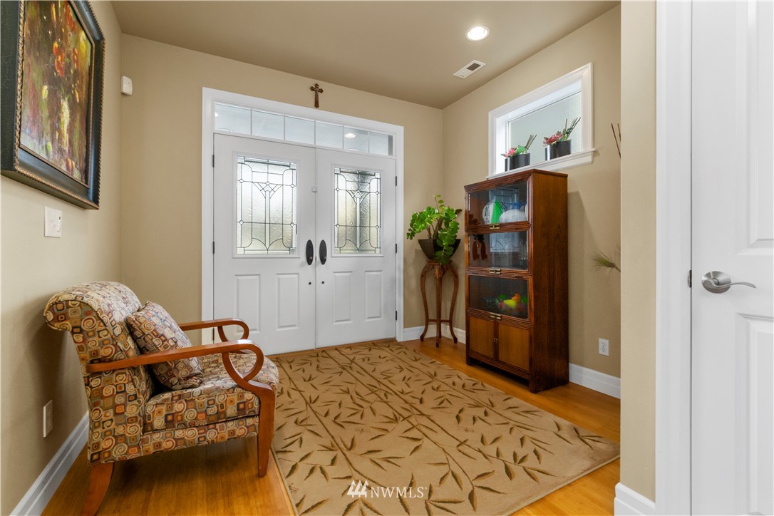 3510 156th Place Southeast Bothell, WA 98012 - Photo 5 of 36