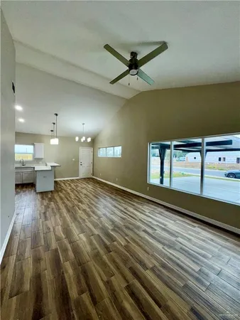$1,150 | 509 Sparrow Road, Unit 1, Weslaco, TX 78596