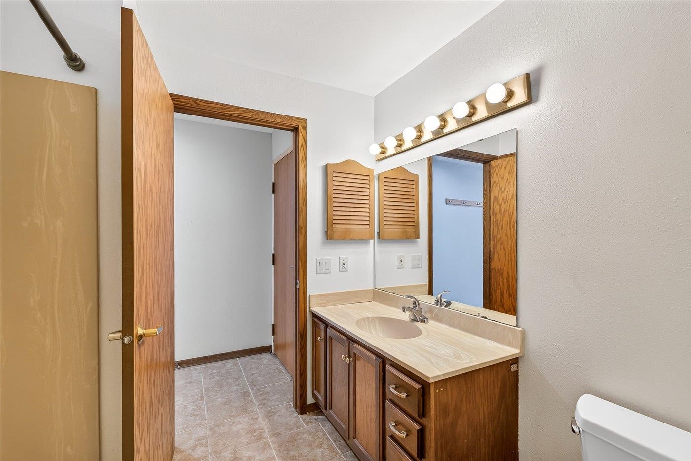 311 Forest Street, Unit 2B Madison, WI 53726 - Photo 29 of 38