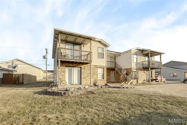 $660,000 | 3 Georgetown Drive, Granite City, IL 62040