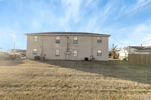 $660,000 | 3 Georgetown Drive, Granite City, IL 62040