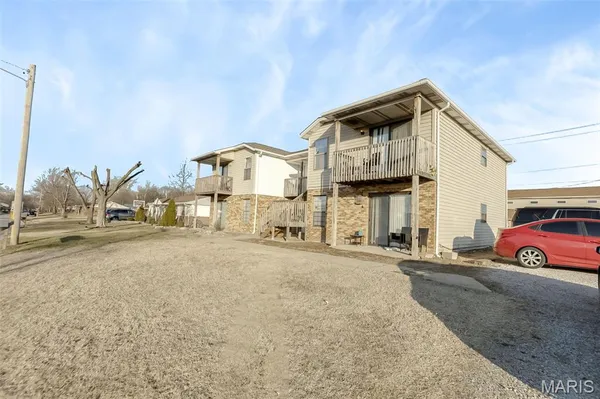 $660,000 | 3 Georgetown Drive, Granite City, IL 62040