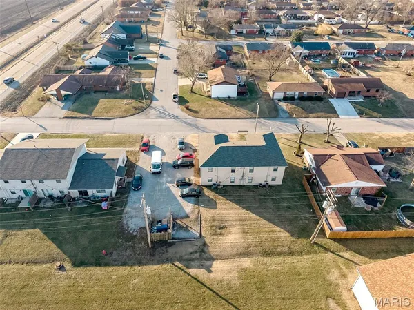 $660,000 | 3 Georgetown Drive, Granite City, IL 62040