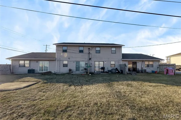 $660,000 | 3 Georgetown Drive, Granite City, IL 62040