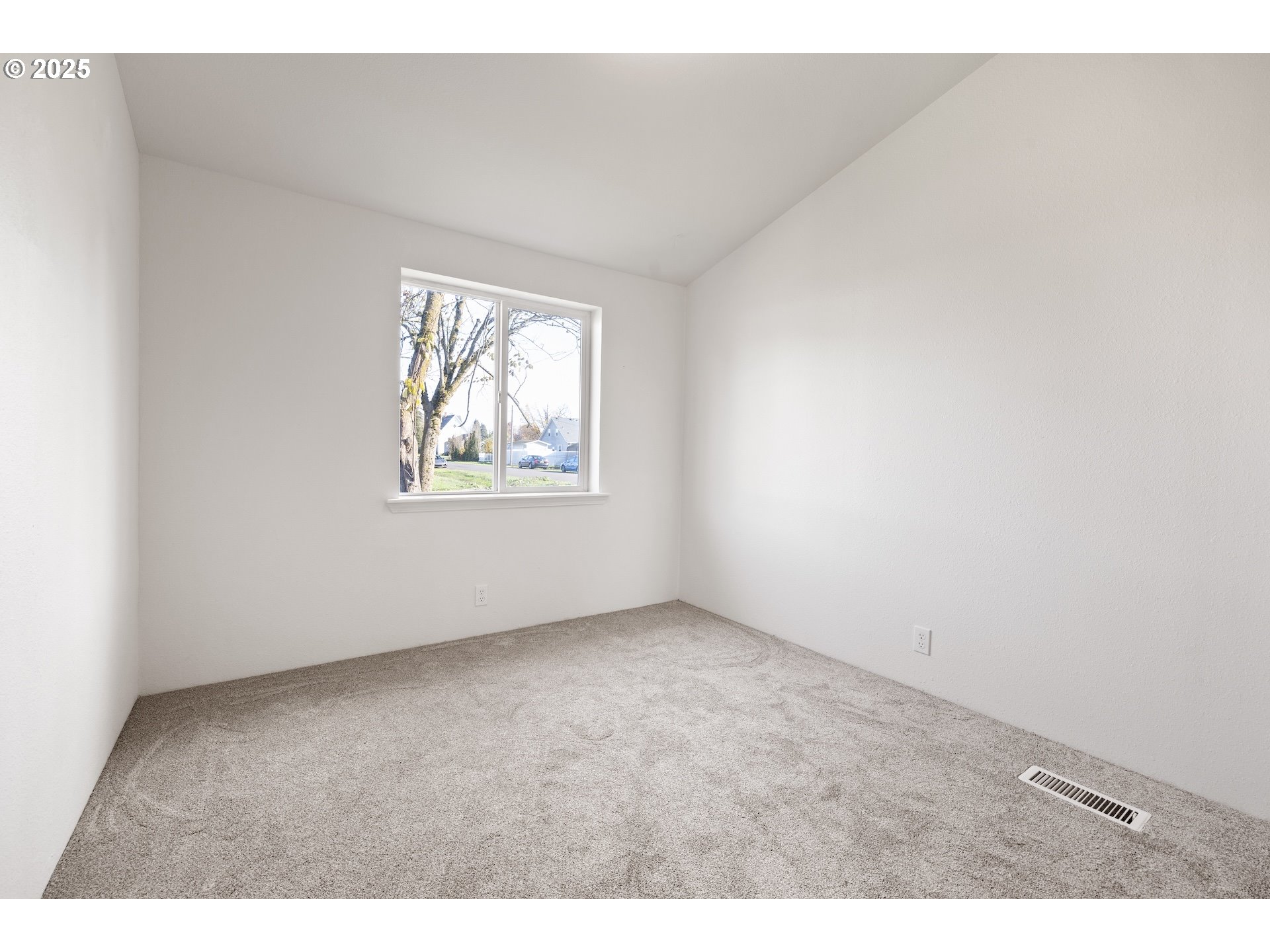 355 West 4th Street Halsey, OR 97348 - Photo 20 of 31 Gallery Image 20