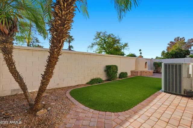 $2,600 | 2059 East Huron Court, Gilbert, AZ 85234