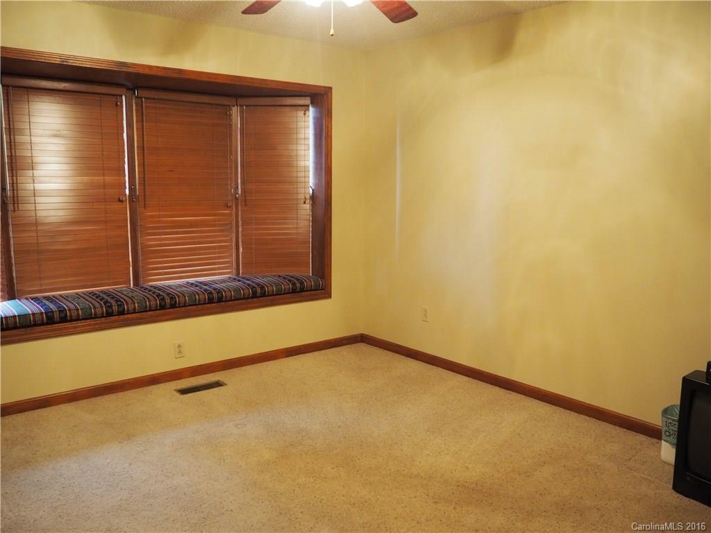 7328 R R H Road Hickory, NC 28602 - Photo 13 of 23 Gallery Image 13