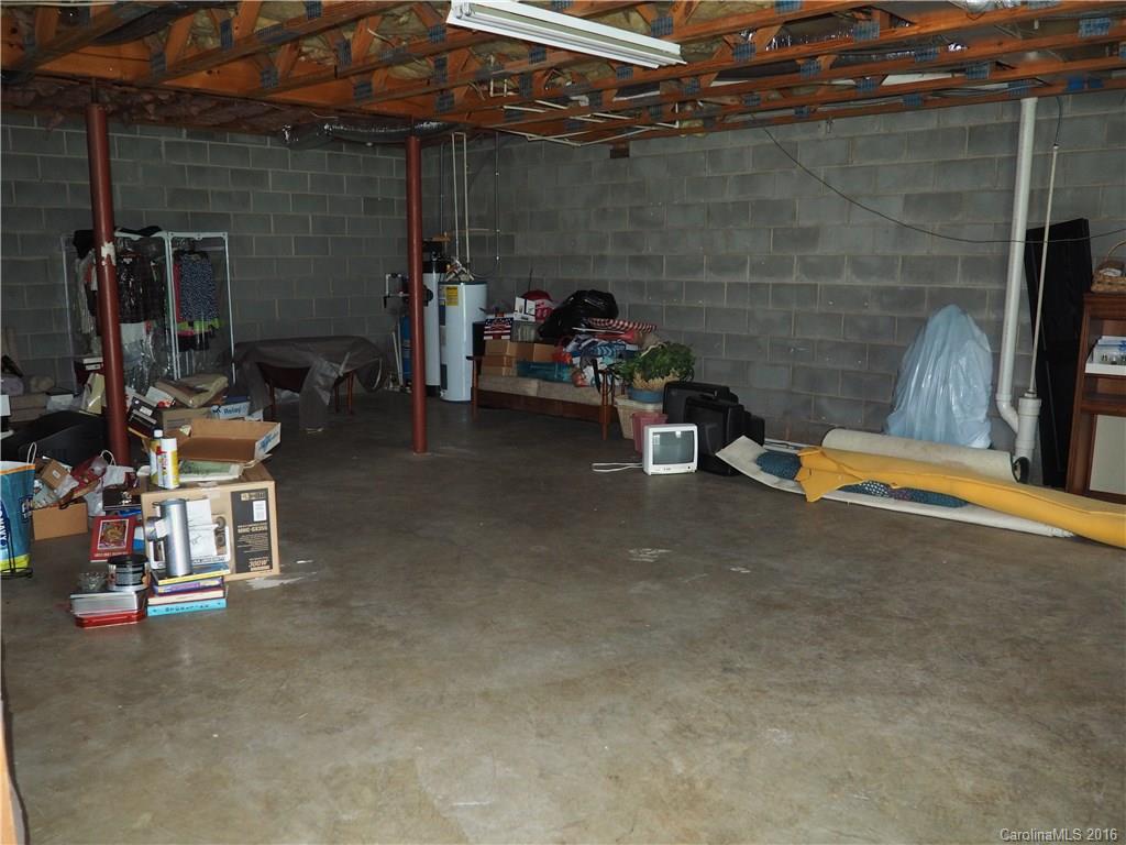 7328 R R H Road Hickory, NC 28602 - Photo 16 of 23 Gallery Image 16