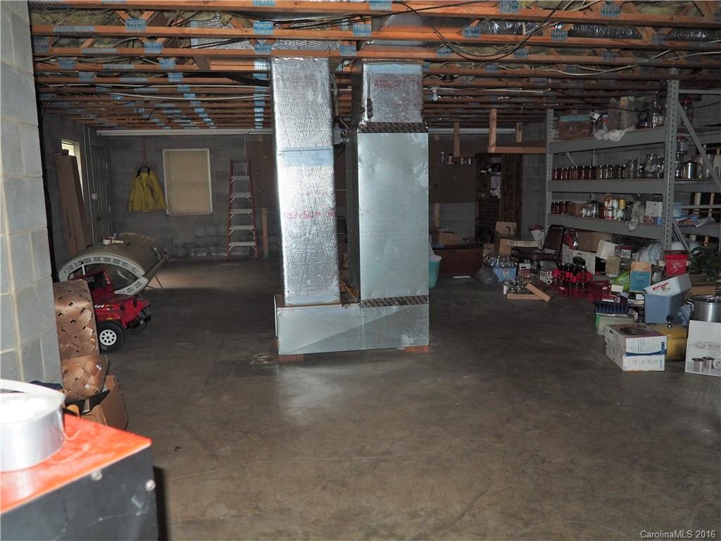 7328 R R H Road Hickory, NC 28602 - Photo 17 of 23 Gallery Image 17