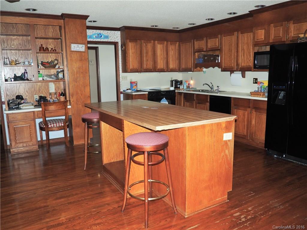 7328 R R H Road Hickory, NC 28602 - Photo 7 of 23 Gallery Image 7
