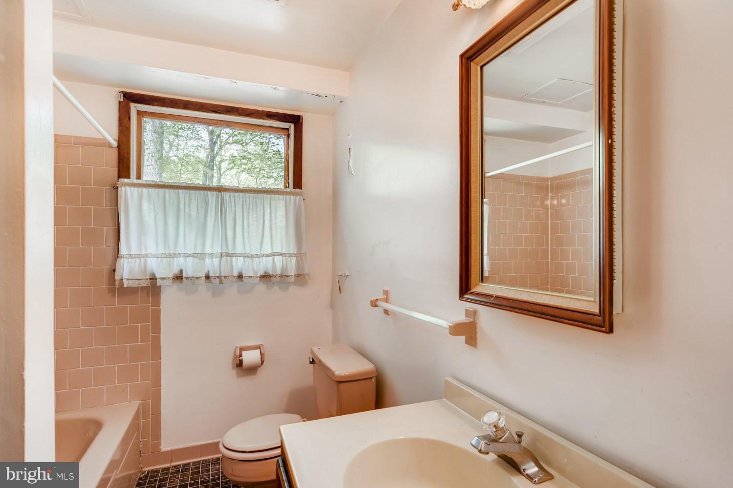 12013 Caspian Road Kingsville, MD 21087 - Photo 22 of 34 Lower Level Full Bath Off Family Room