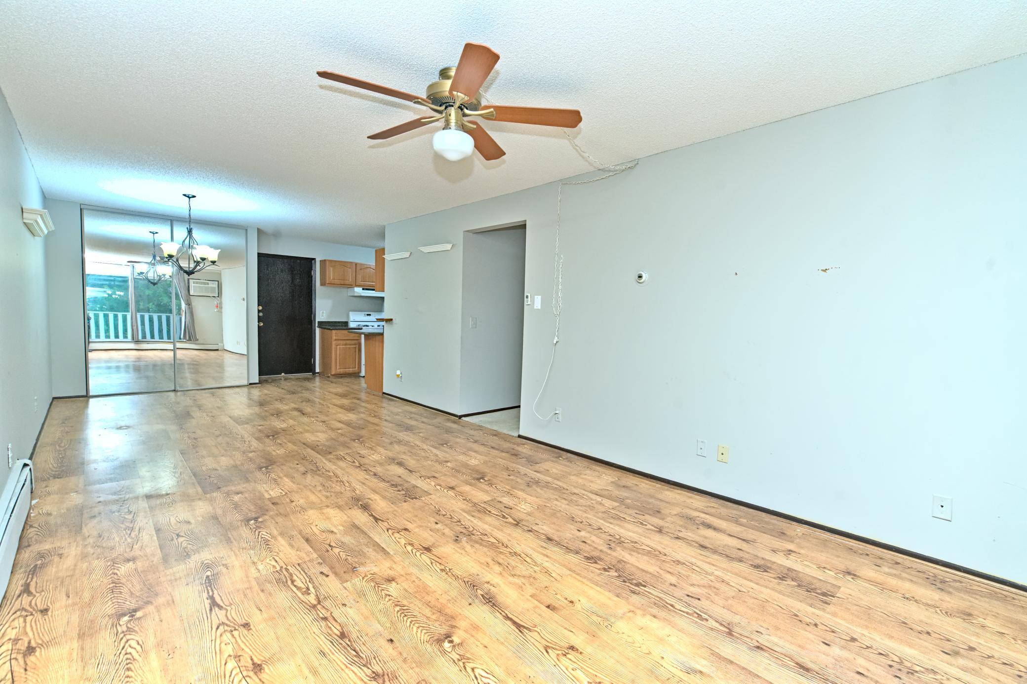 1601 North Innsbruck Drive, Unit 319 Fridley, MN 55432 - Photo 17 of 28