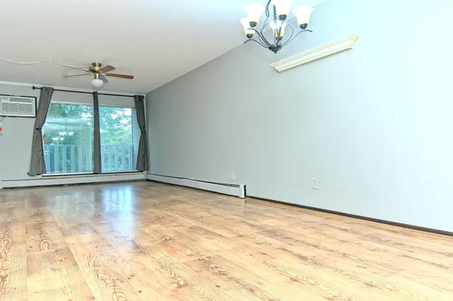 $129,900 | 1601 North Innsbruck Drive, Unit 319, Fridley, MN 55432