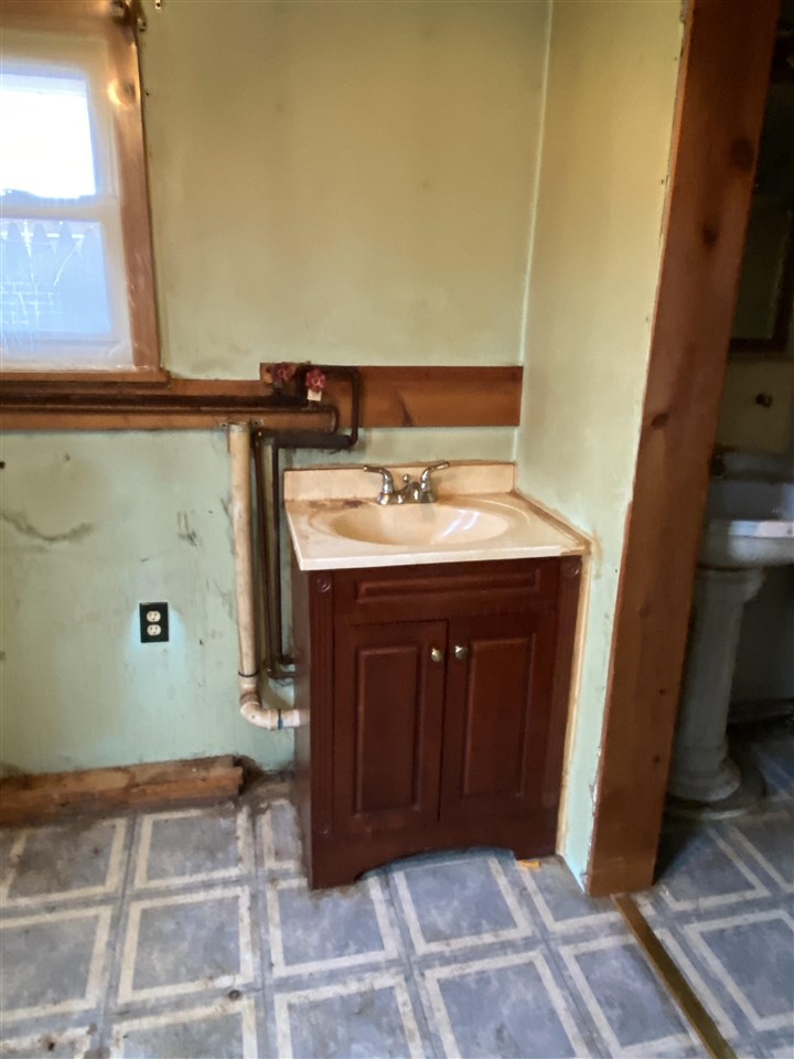 4402 Barted Road Bay City, MI 48706 - Photo 10 of 13 Gallery Image 10