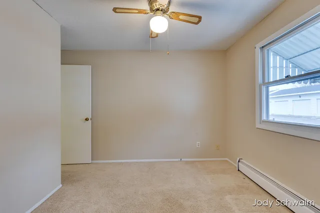 $165,000 | 3364 Chestnut Avenue Southwest, Grandville, MI 49418