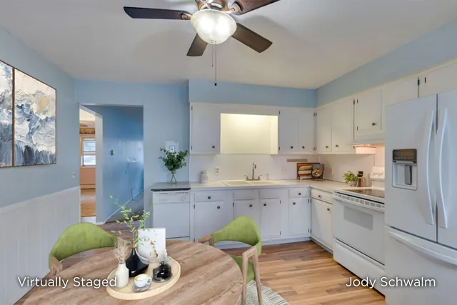 $165,000 | 3364 Chestnut Avenue Southwest, Grandville, MI 49418