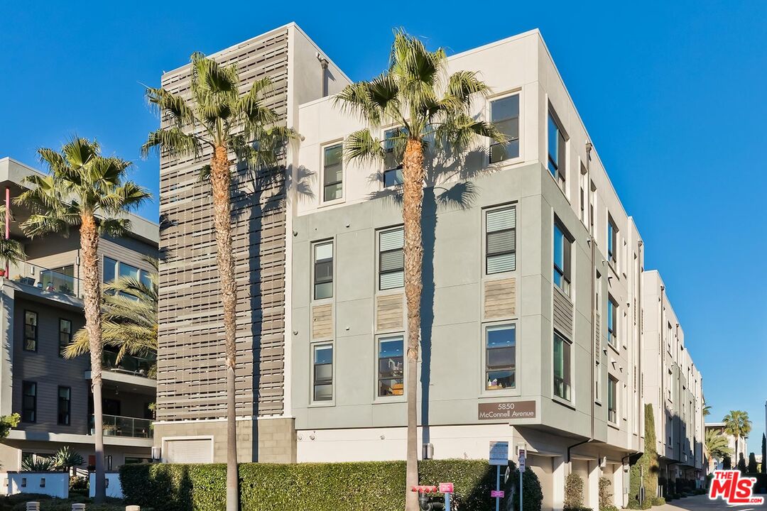 12771 Shell Place, Unit 2 Los Angeles, CA 90094 - Photo 2 of 39 front view of a building