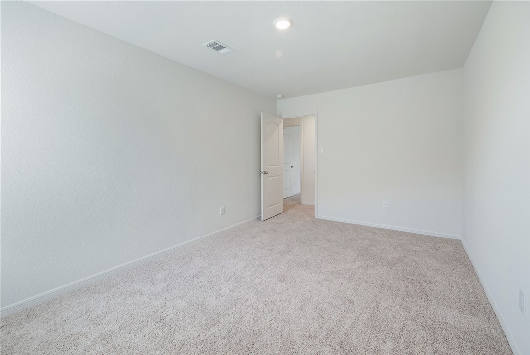 18513 Quiet Range Drive Elgin, TX 78621 - Photo 19 of 28 a view of room