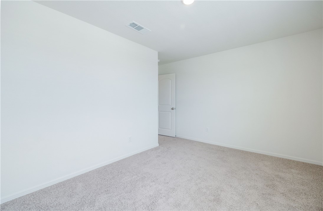 18513 Quiet Range Drive Elgin, TX 78621 - Photo 21 of 28 a view of small space